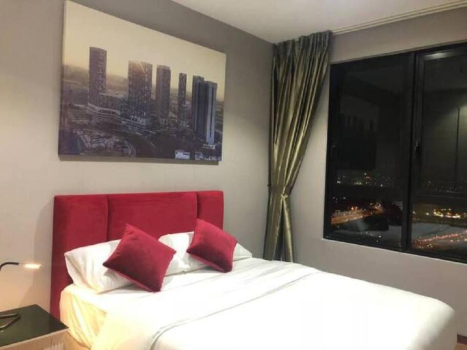 Hyde Tower, Peaceful Corner 2 Rooms And 2 Bathrooms, London Theme With Wifi And Netflix & Coway Shah Alam Exterior photo